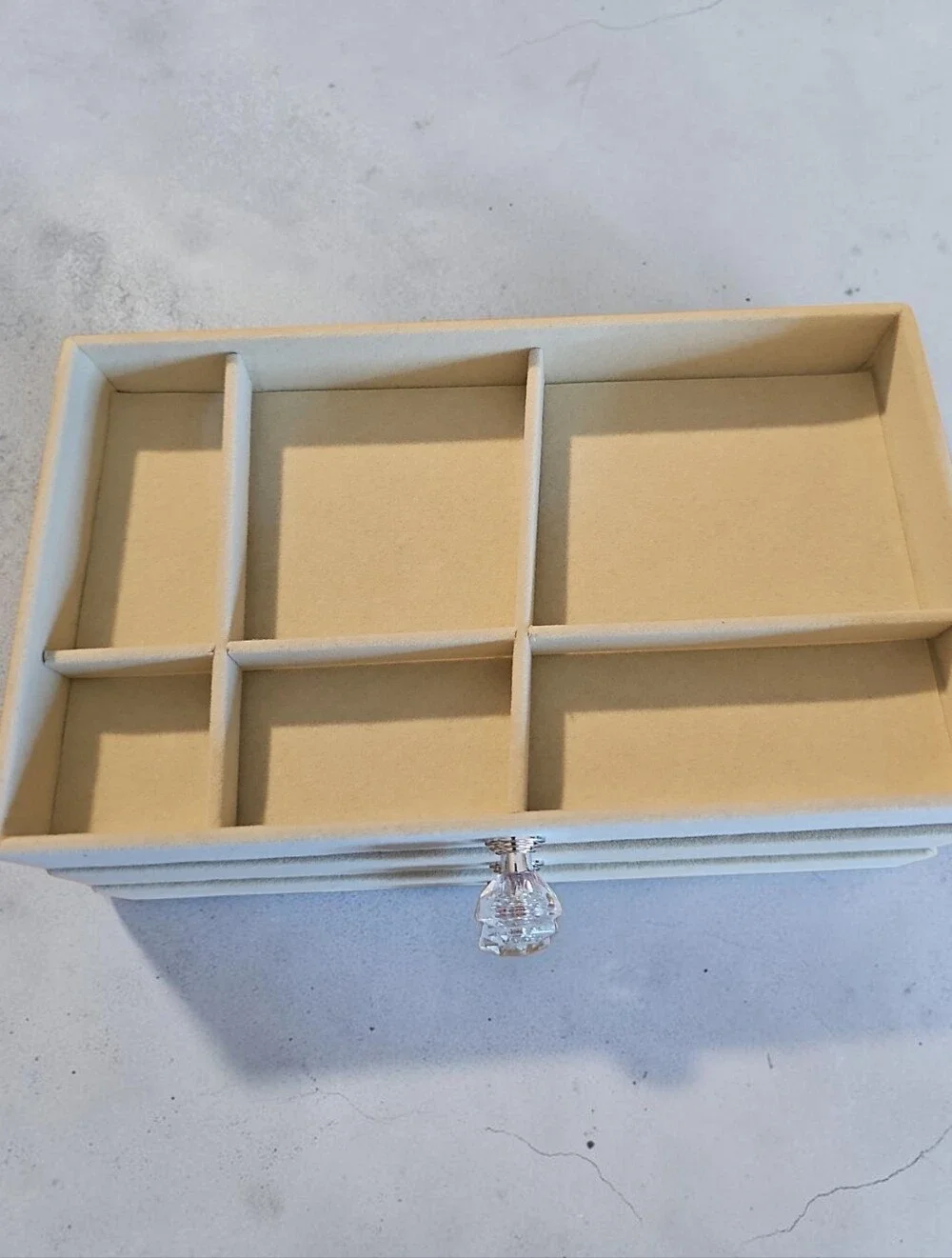 Sassified Nwt  Clear Acrylic Jewelry 5  Drawer Organizer with White Drawers